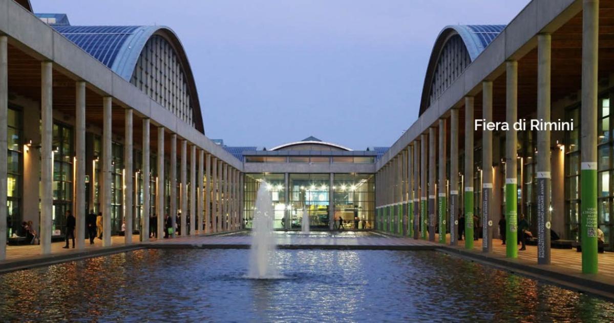 Acasamia Welchome Hotel Римини Экстерьер фото