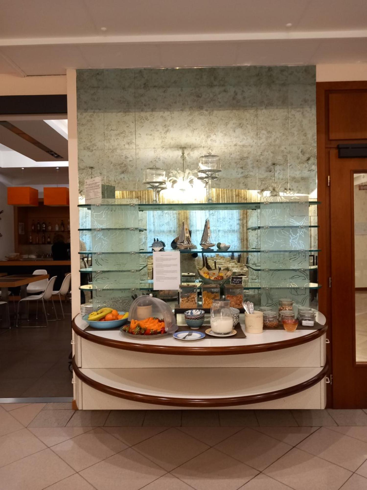 Acasamia Welchome Hotel Римини Экстерьер фото